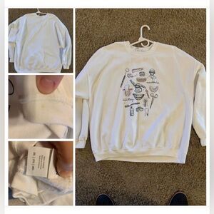Dental Hygienist Sweatshirt 2X
Worn a couple times 
2 spots see picture